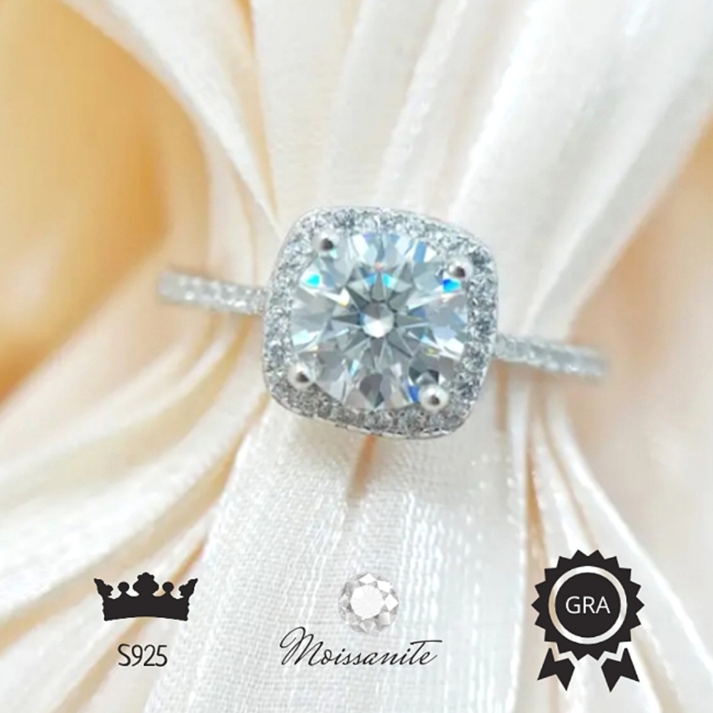 *Certified 1ct VVS1 D Color Moissanite DIA Halo 18K Gold over Sterling